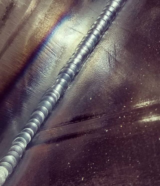 Hey, I'm just a computer guy that usually drives a desk all day.  I'm getting really good at sharpening tungsten....#deskproject #diy #doityourself #maker #makersgonnamake #handyman #welding #tig #gtaw #tigwelding