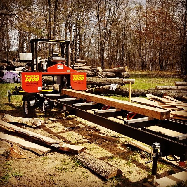 Another look of the mill from this past weekend....#sawmill #diy #doityourself #handyman #woodworking #wood #carpentry #maker #makersgonnamake