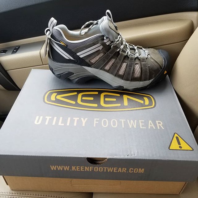 Shop shoes for the summer.  My last pair of boots are a few years old and started leaking....#keenutility #steeltoe #keenfootwear #keen